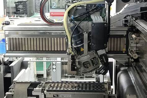 SMT全自動貼片機生產執(zhí)行流程有哪些步驟